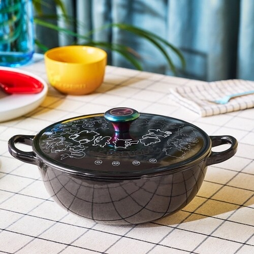 【LE CREUSET】マルミット　22cm　シャイニーブラック（イリディセントツマミ）
