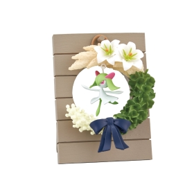 Happiness wreath