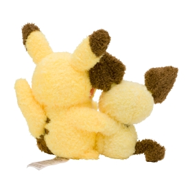 ぶるぶる…むぎゅ!ぬいぐるみ なきべそピチュー&ピカチュウ