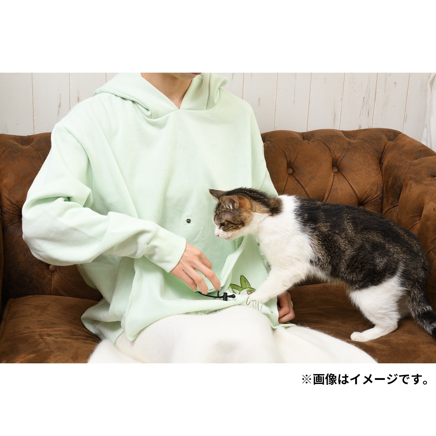 猫と一緒に暖まれる ポケット付きパーカー にゃ！にゃにゃ！ニャオハ！