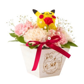 ピカチュウのフラワーアレンジメント Happy Mother’s Day 2025