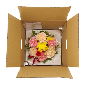ピカチュウのフラワーアレンジメント Happy Mother’s Day 2025