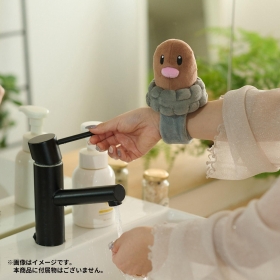 肩のせぬいぐるみ ディグダ