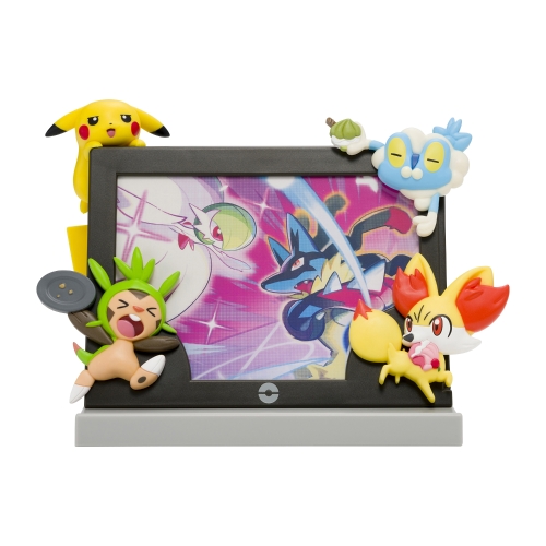 スマホスタンドにもなるフォトフレーム Pok&eacute;mon Timeless Adventure