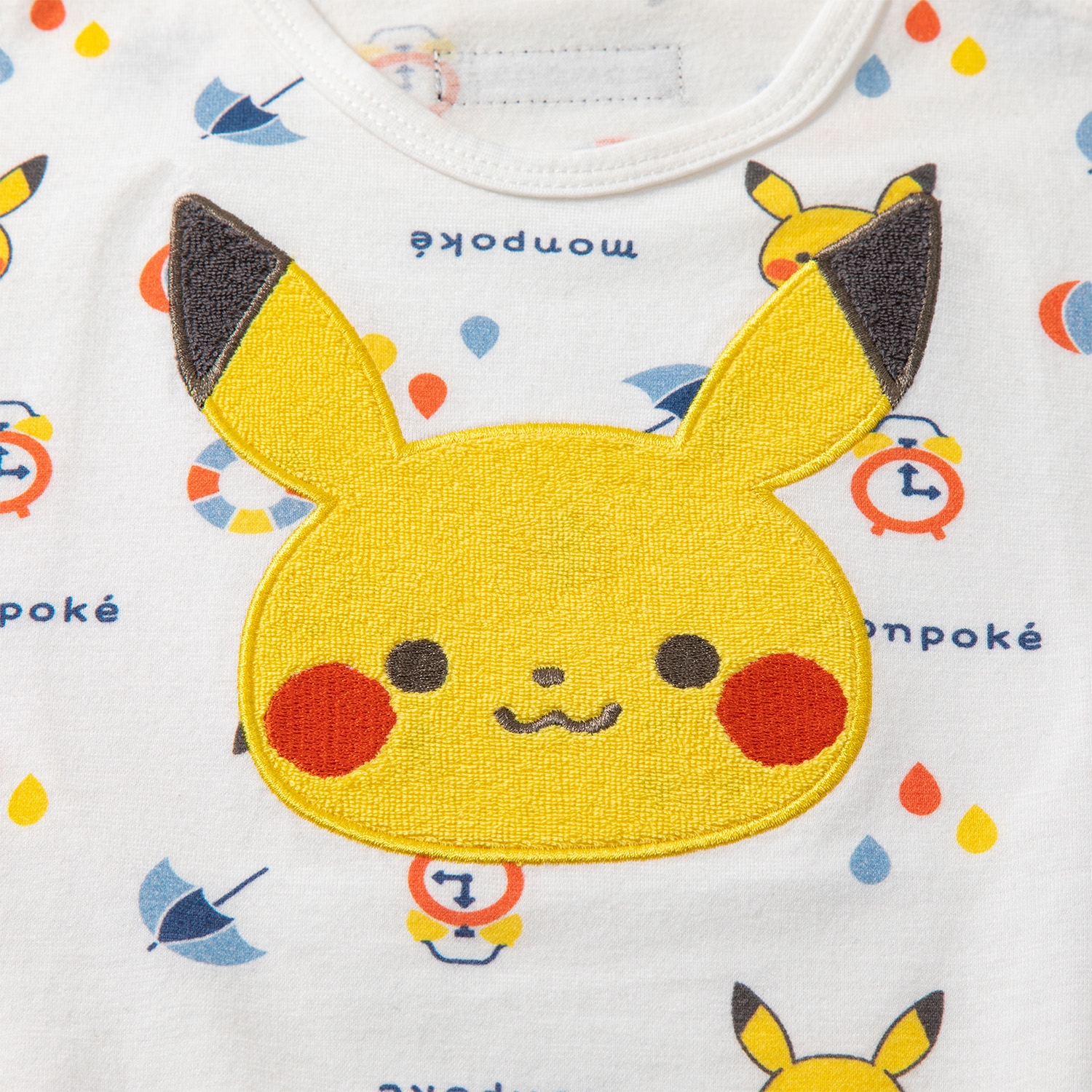 モンポケ　総柄プリント半袖ロンパース