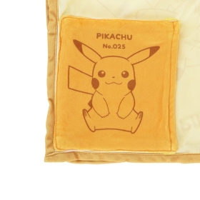 トラベルパッカブルブランケット　ピカチュウ